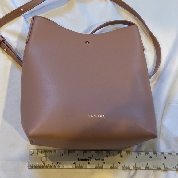 Samara Anthropologie Blush Color X body EUC, Vegan Leather gold button closure! - Picture 9 of 13
